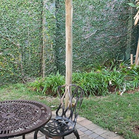 The Lazy Lizard Hotel Durban Exterior photo